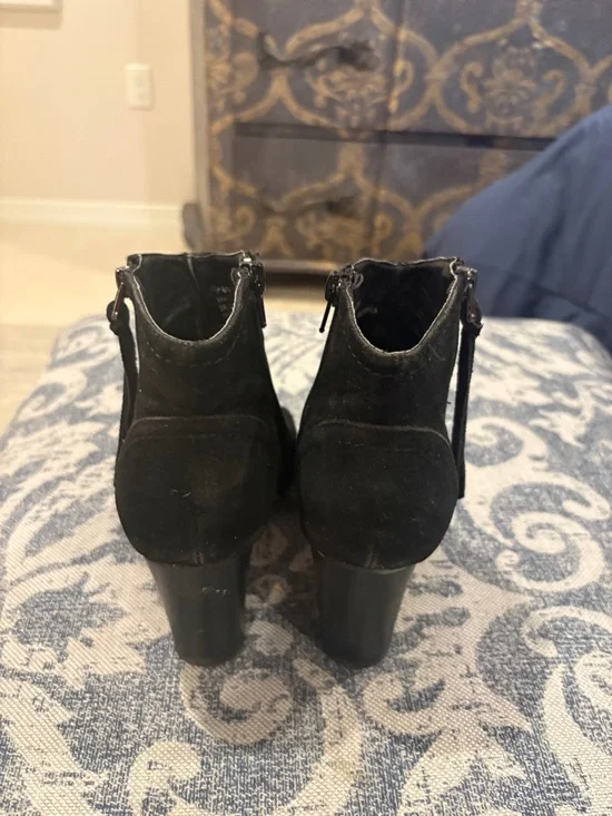 XOXO Black Suede Peep-Toe Ankle Booties with Side Tassel Zip - Picture 4 of 4